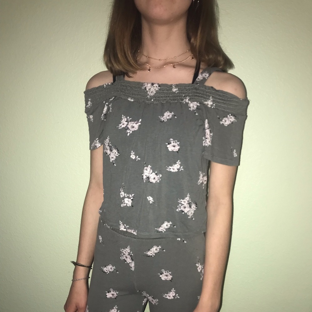 Cute floral pajama set.